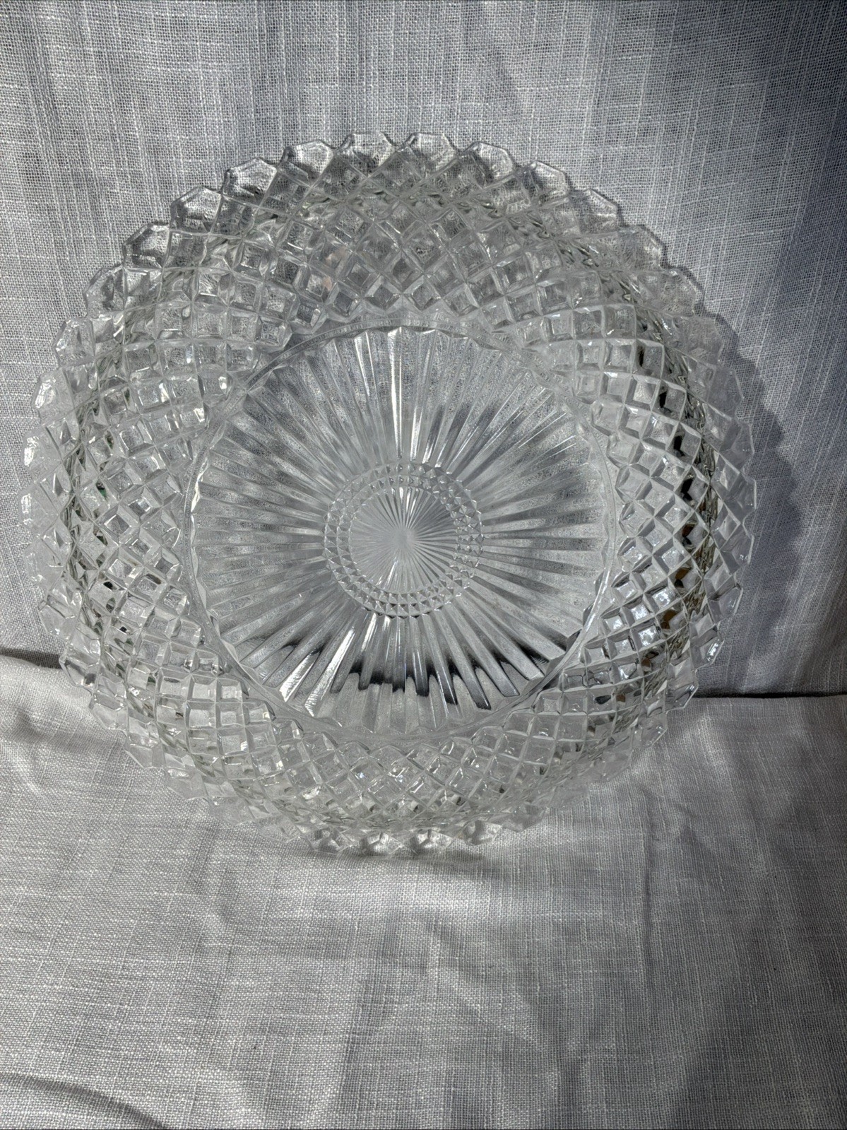 VGT Anchor Hocking Wexford Pattern 14 In Large Platter 3.47 Lbs