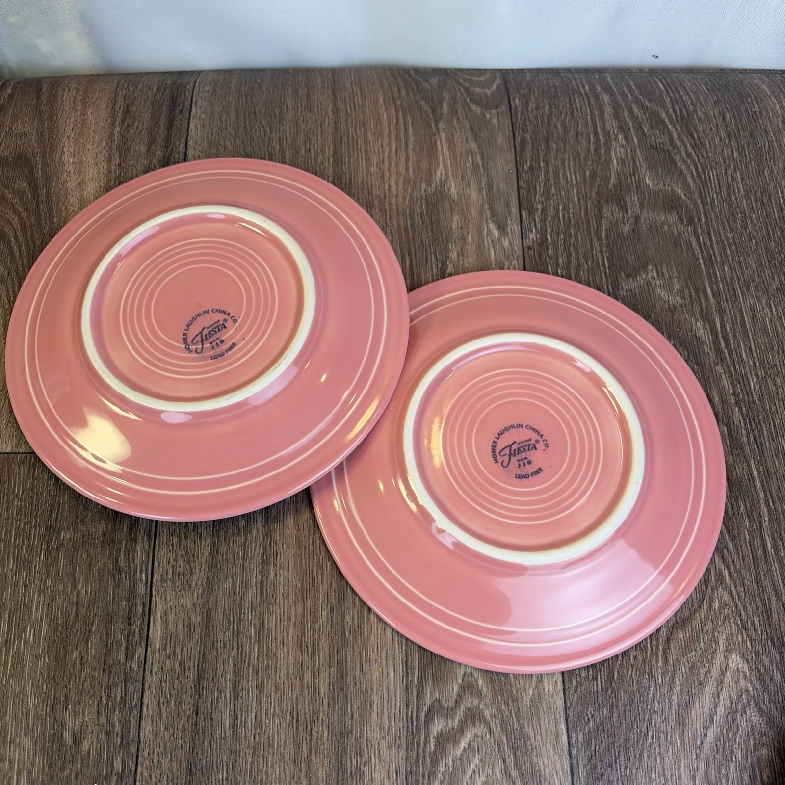 2 Fiesta Ware Homer Laughlin Rose Pink Salad Dessert Plates 7 1/4″ Classic Rim