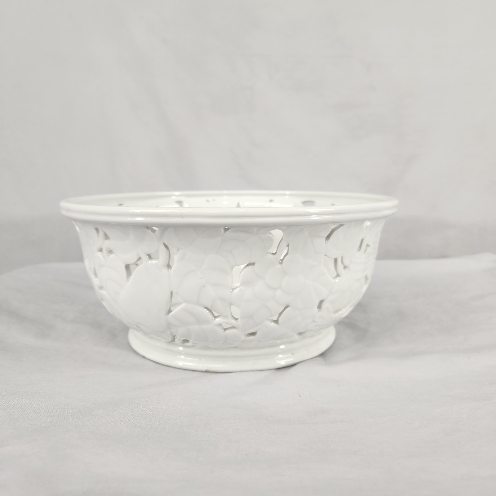 Vintage Pacific Rim Ceramic Bowl Filagree White Birds Fruit Leaves Cottage Farm