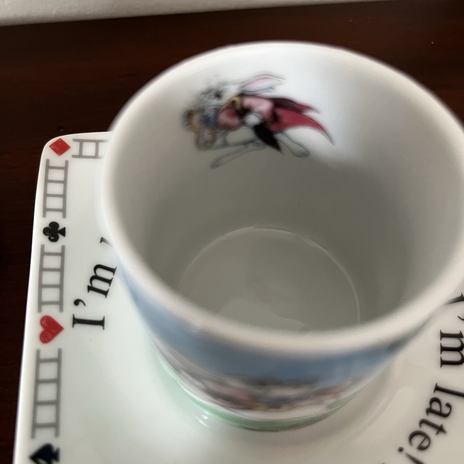 2010 Rare Alice In Wonderland Cafe-2 Teacups & 2 Saucers-England By Paul Cardew
