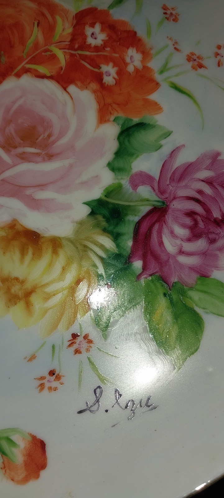 Vintage Pair 9 1/4” Hand Painted Roses Floral Signed Dinner Plates Wall Hanging