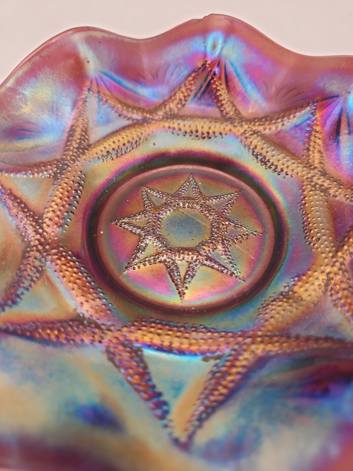 Antique Dugan Iridescent Amethyst Ski Star Pattern Carnival Glass Ruffled Bowl
