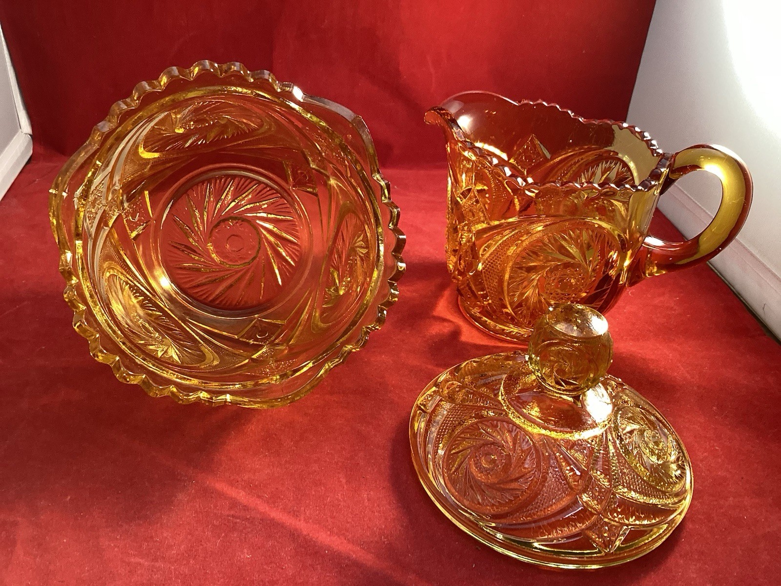 Classic Vintage Amber Pressed Glass Creamer And Covered Sugar Bowl Set Hot!