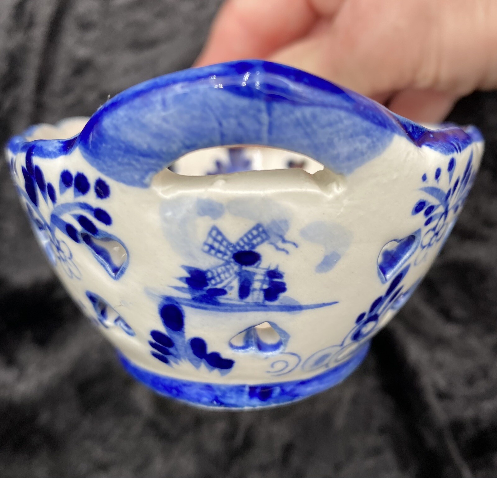 Vtg. Delft Blue Oval Trinket Dish/Berry Bowl, Windmill Scene, Reticulated Hearts