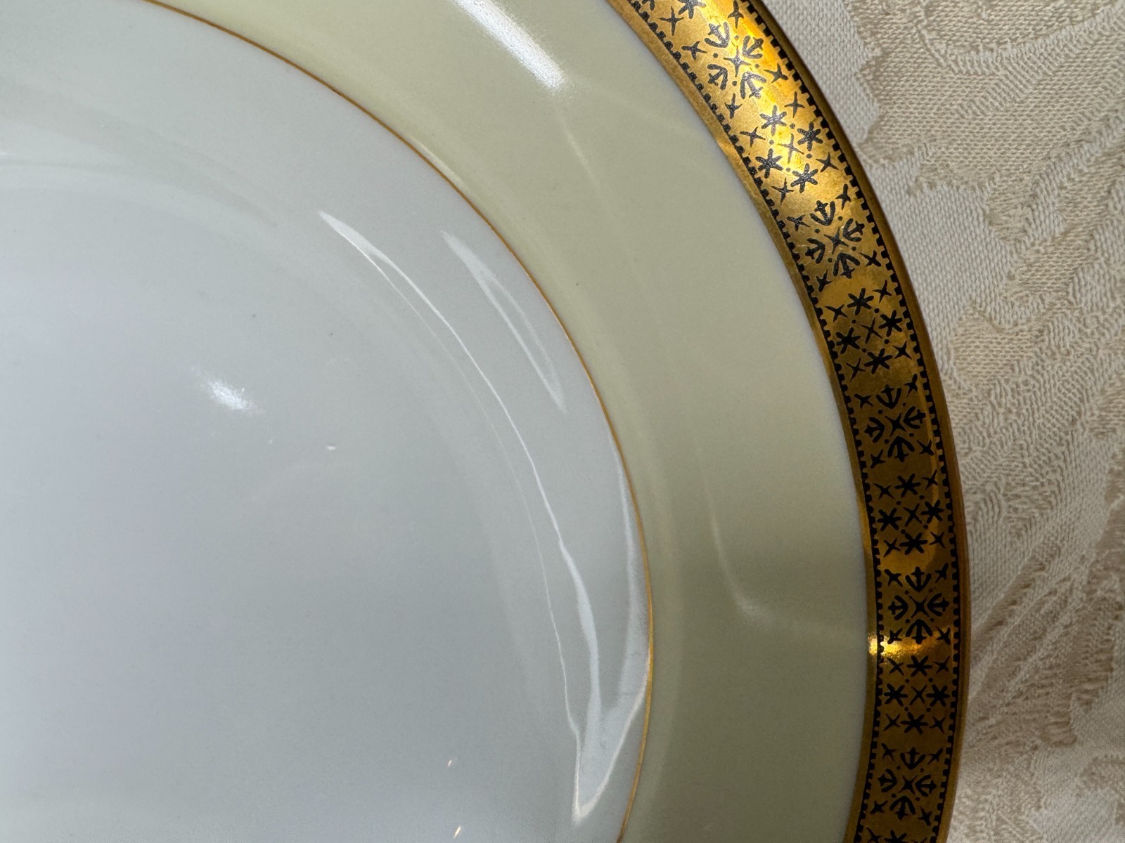 2 Rare Noritake Dinnerware Soup Bowls Gold Trim 7.75″ Bowls China 5485