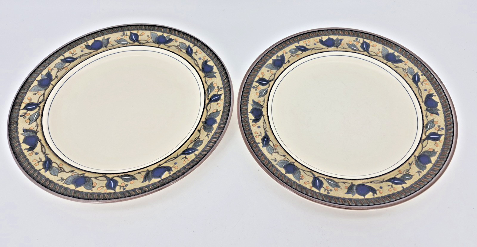 MIKASA INTAGLIO ARABELLA Salad Bread Plates 8 3/8″ ~ CAC01 ~ SET OF 4 ~ EUC