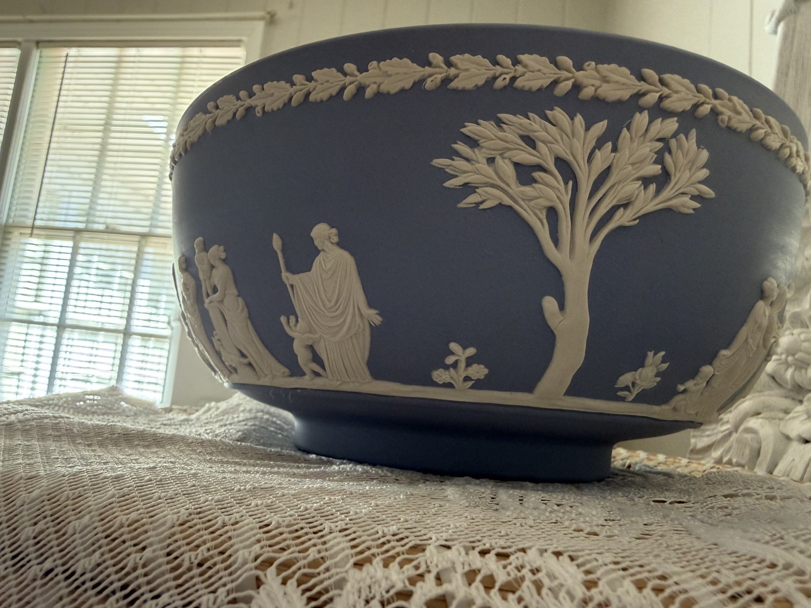 Vintage Wedgwood Blue Jasperware Neoclassical Sacrifice 8″ Bowl -Made in England
