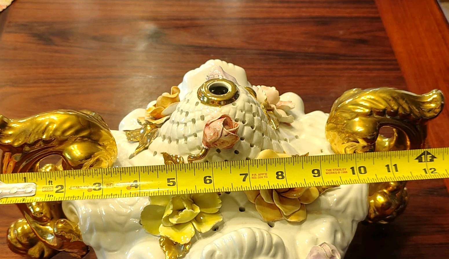 Capodimonte Style Centerpiece