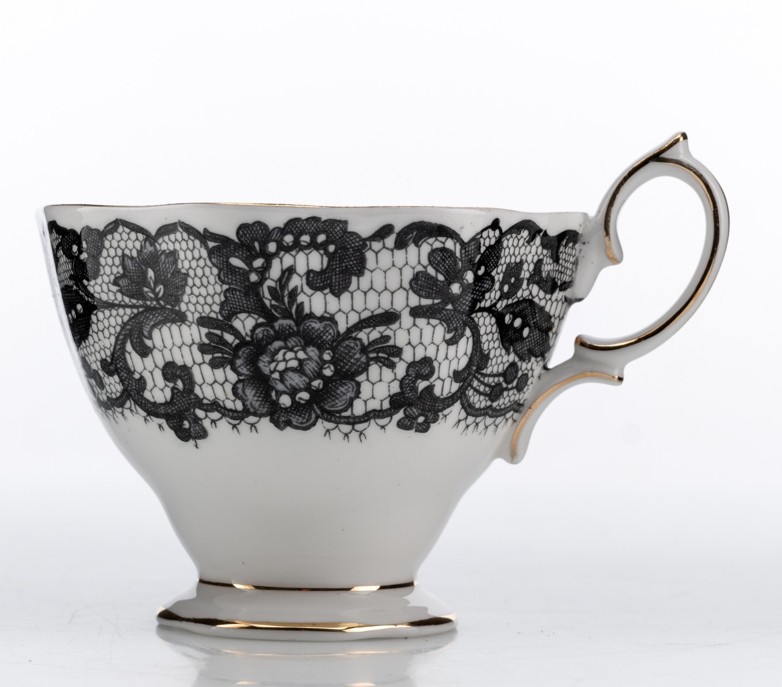 Royal Albert Bone China Tea-Cup Only Senorita Pattern Black Lace Rose 3″ 100g VG