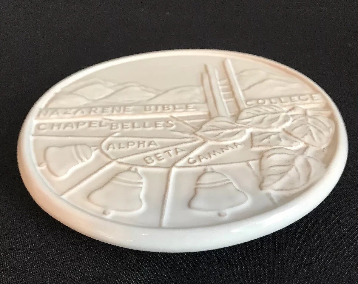 Frankoma Nazarene Alpha Beta Gamma Chapel Belles Trivet Wall Plaque~White Sands