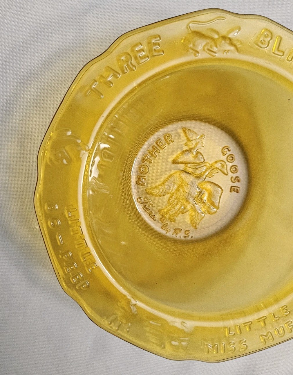 Indiana Tiara Glass Child’s Cereal Bowl Amber Nursery Rhymes Vintage