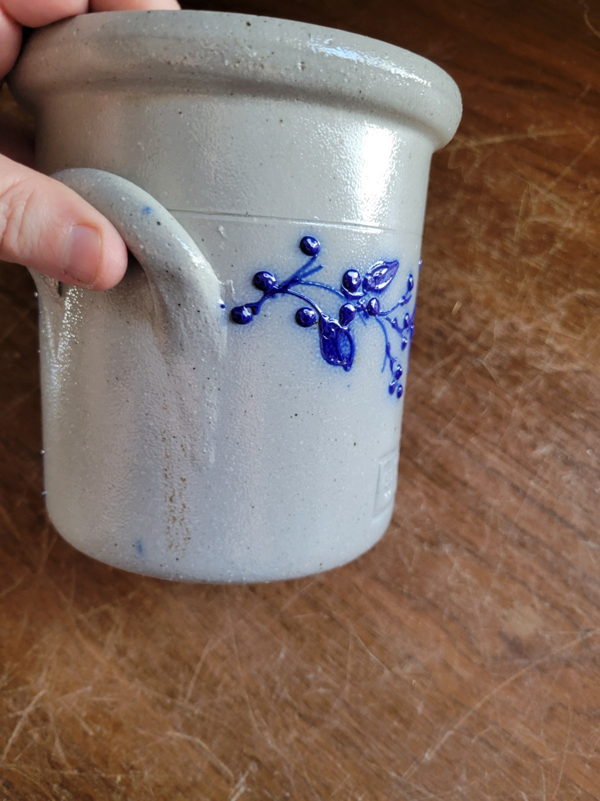 Salmon Falls Stoneware Pottery Crock Blueberry Vines 1991 5.25″
