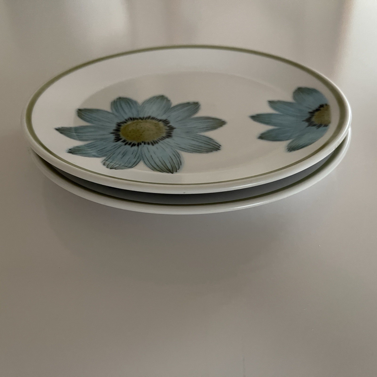 Up Sa Daisy Noritake Progression Japan Bread Butter Plates 6 3/8″ Set of Two