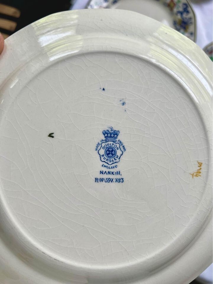 Royal Doulton Burslem – Nankin Dinner Plates, Set of 8, c. 1920