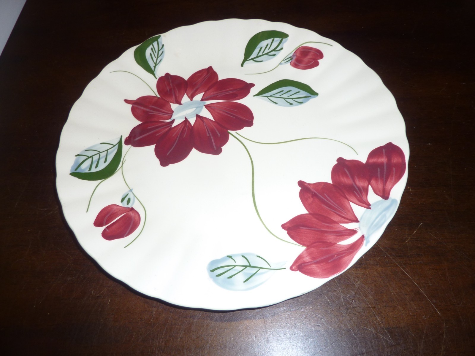 Blue Ridge potteries 10 3/8″ colonial style poinsettia dinner plate