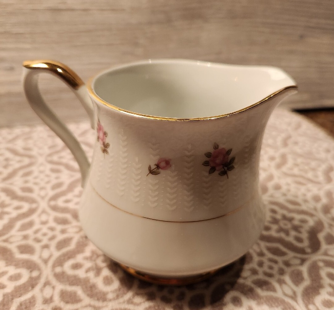 Fashion Manor Fine China PINK BLOSSOM creamer with Gold Accents