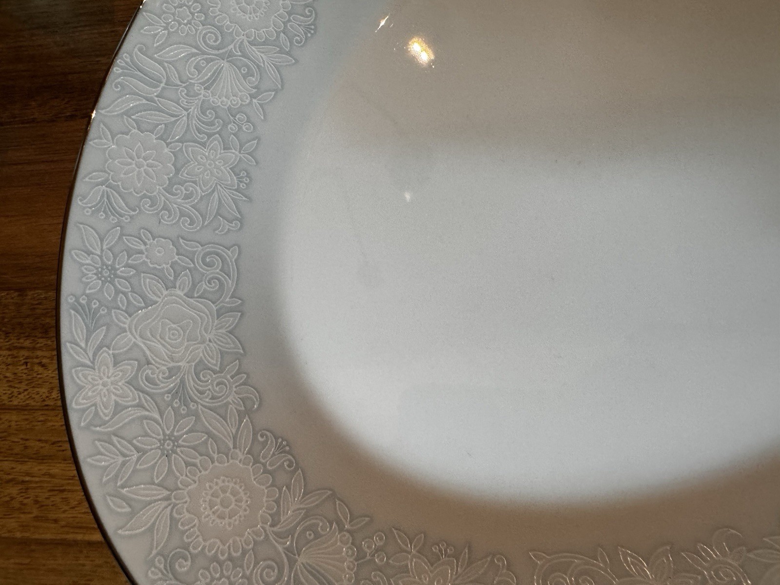 Vintage Ravel Noritake China White / Blue Lace Trim / Platinum Edge Dinner Plate