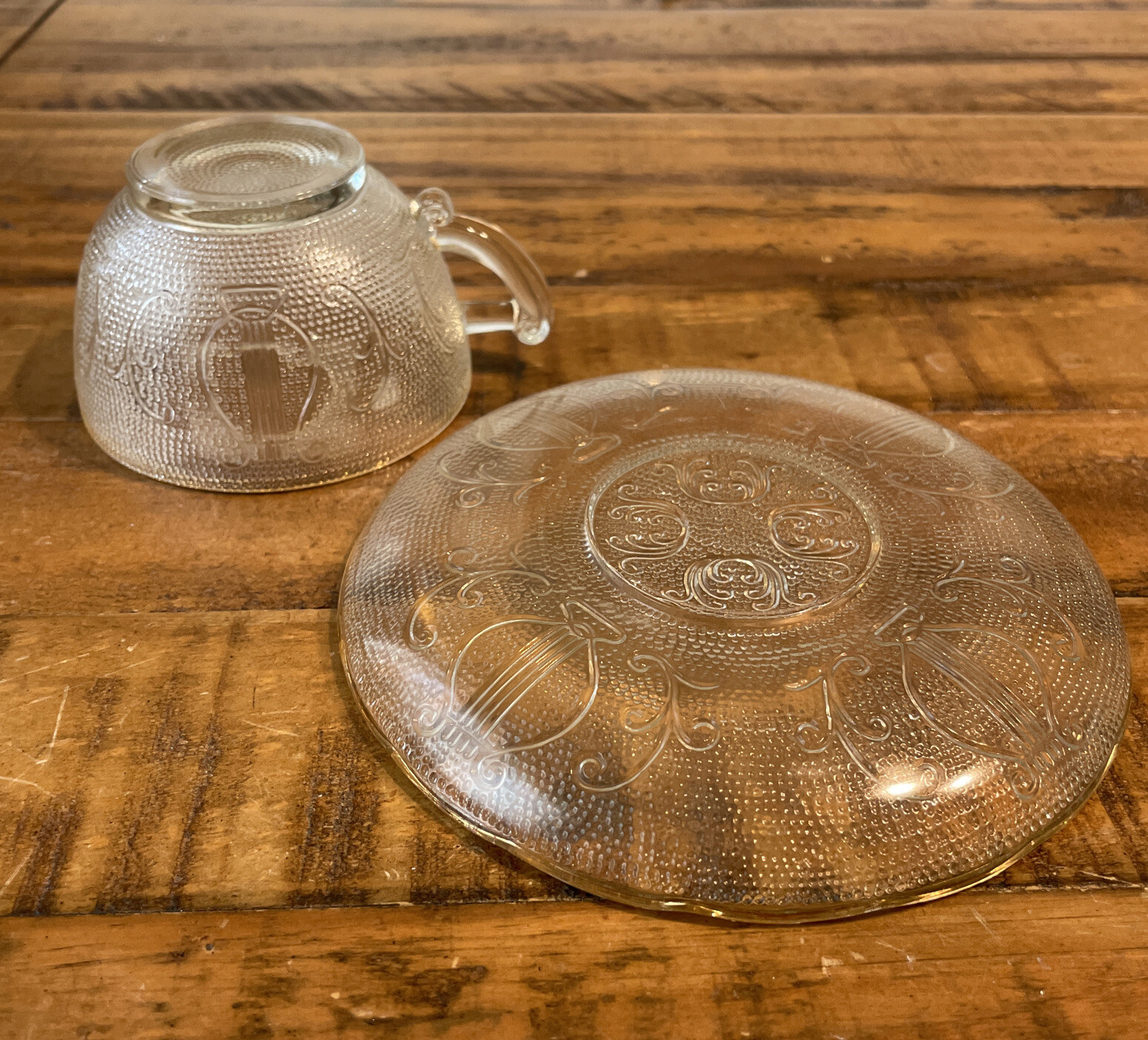 4 Jeannette HARP CRYSTAL ” CUPS & SAUCERS * 4 Ashtrays/coasters & 4 Salad Plates