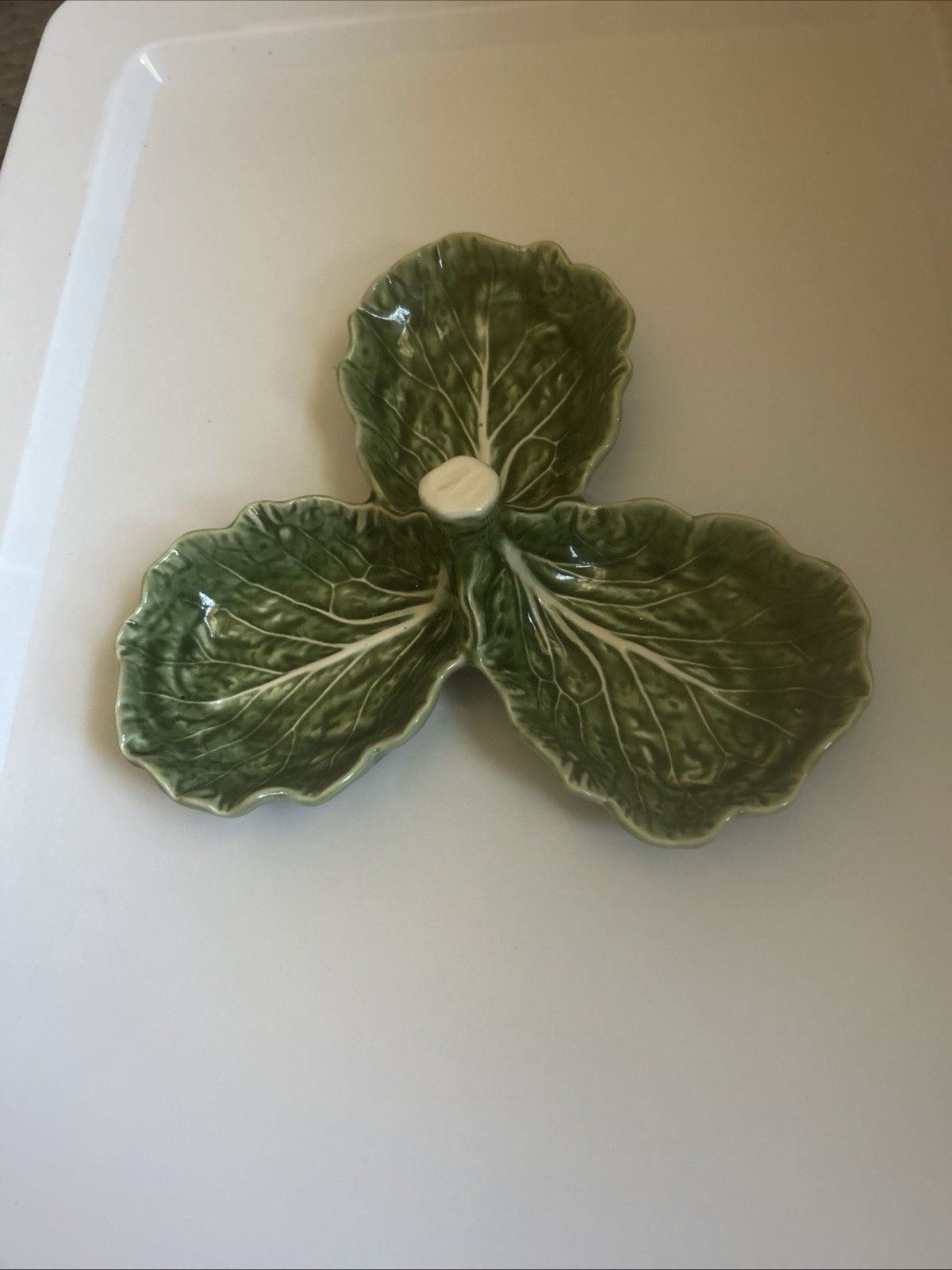 Bordallo Pinheiro Green Cabbage Leaf Olive Dish New