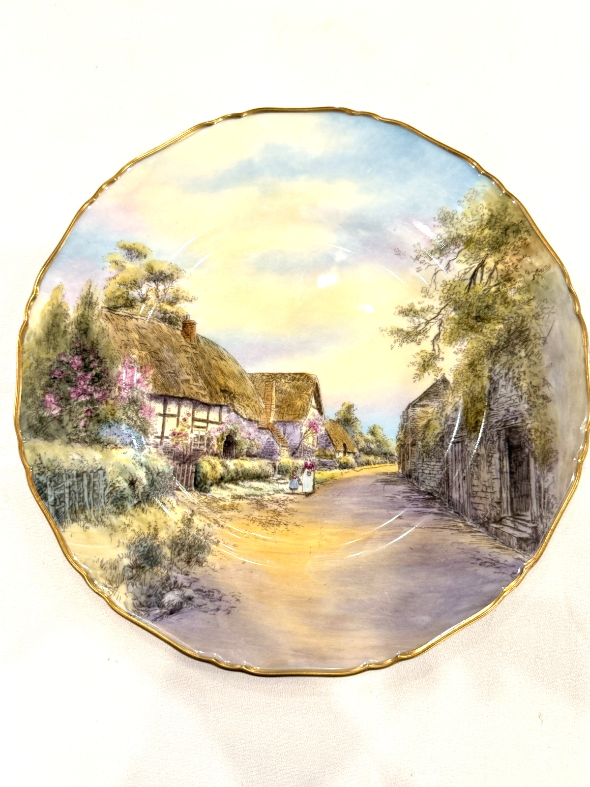 Royal Worcester 1950 Little Comberton Serving Bowl Signed J Smith Pristine 10⅝”