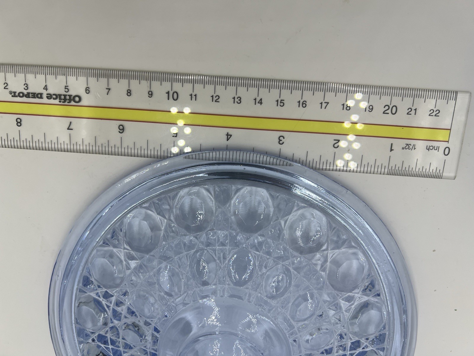 Indiana Glass 7.5 Inches Round Windsor Covered Candy Dish Blue Button Pattern