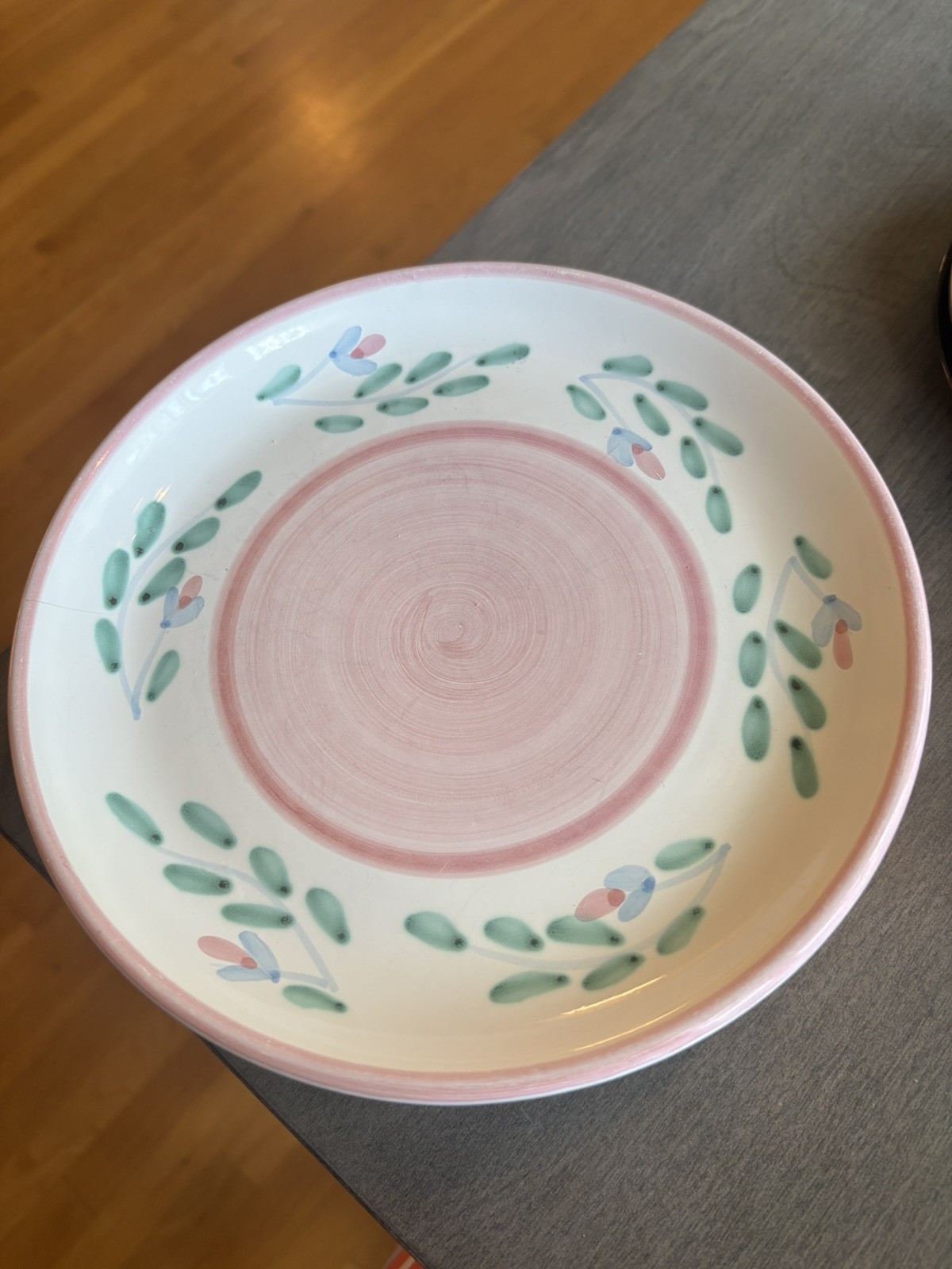 Caleca Set Of 4 Pink Garland 8 1/8” Salad Plates, Italy