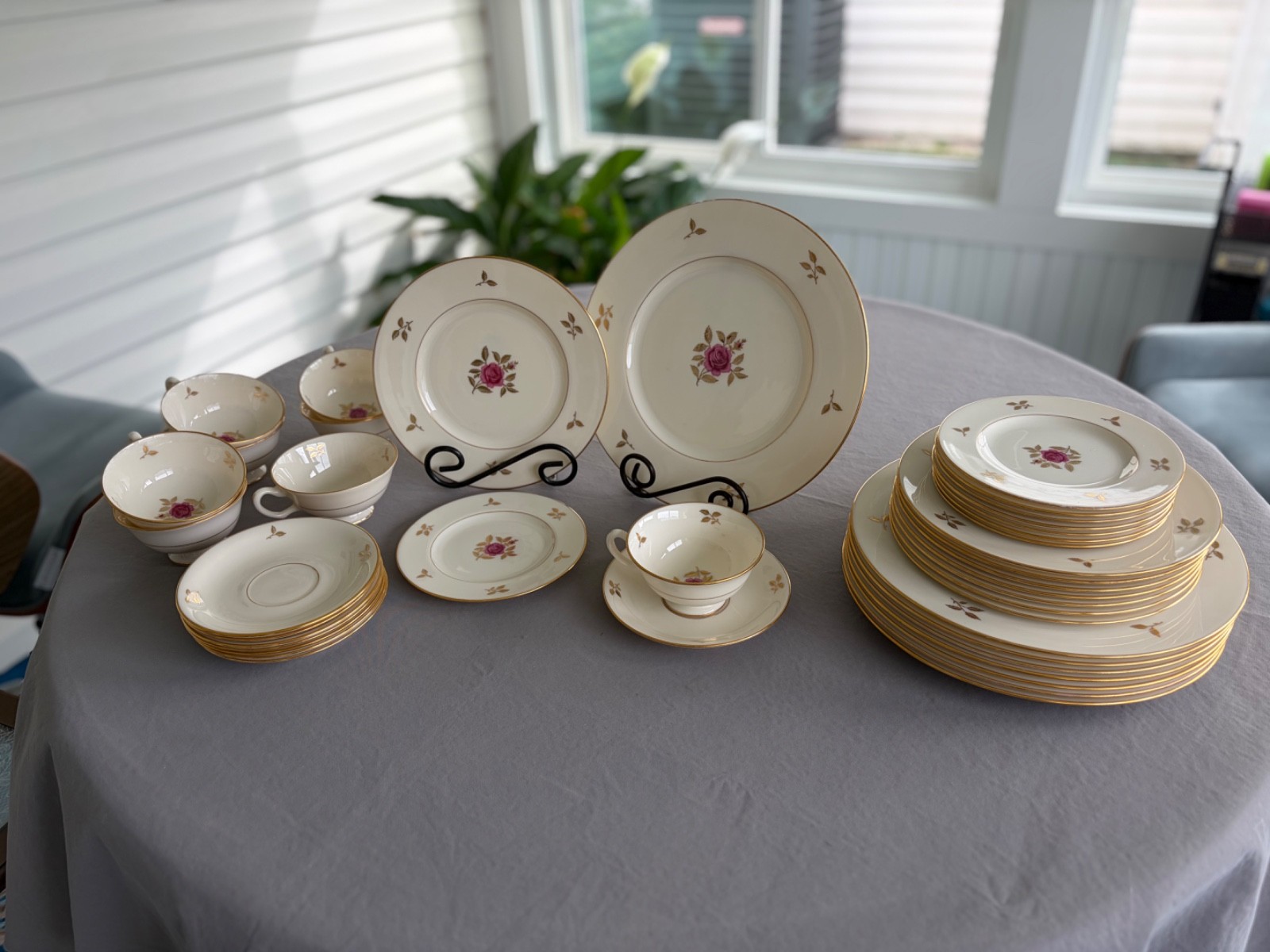 Lenox China Rhodora service for 8 5pc place settings pink rose