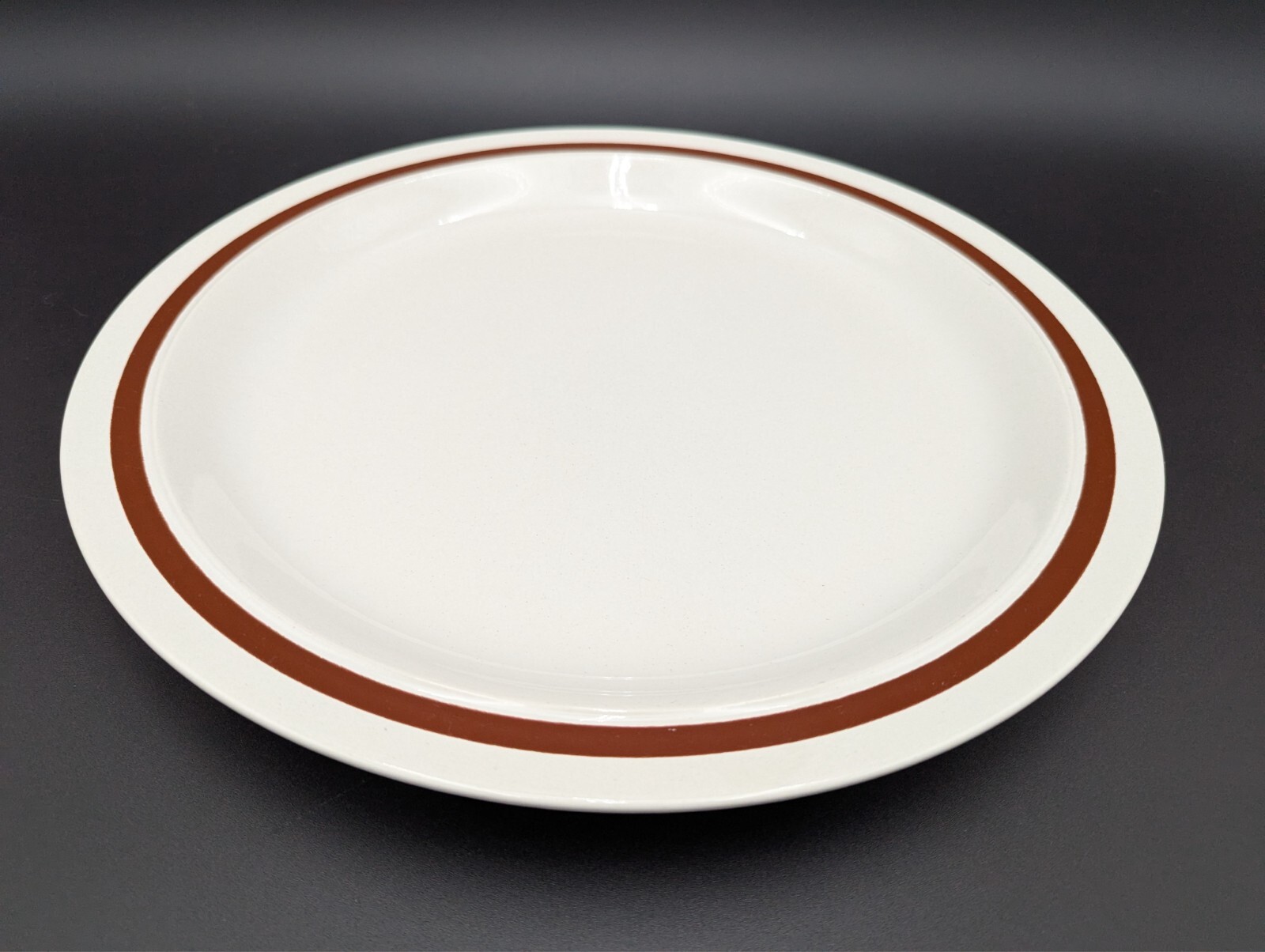Four Seasons Collection Clearbrook 12″ Round Platter Stoneware Japan retired