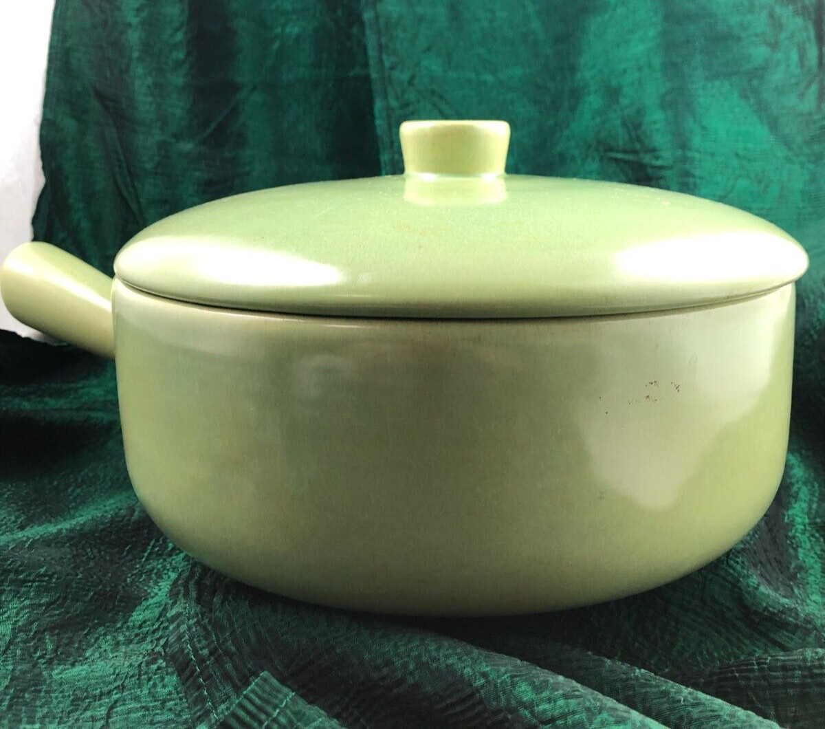 Vtg Stoneware Cooking Pot w Lid & Handle Sage Green La Solana 9″ W 3″ Deep