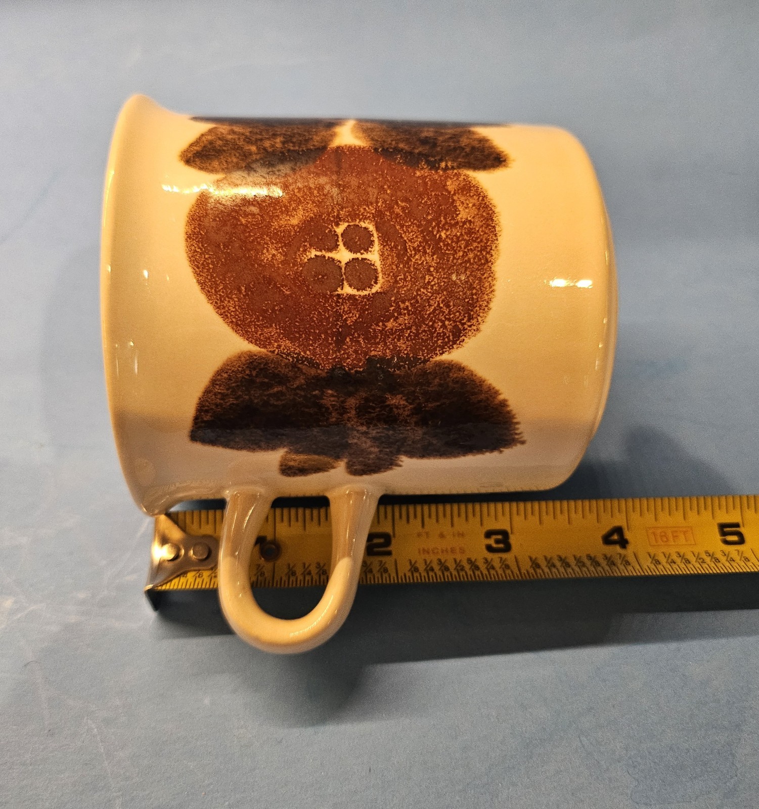 2 Vintage Arabia Finland Rosmarin Mugs / Cups Brown Floral Scandinavian MCM