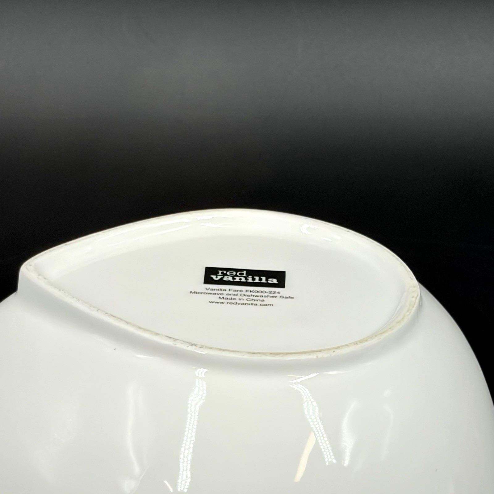 Red Vanilla White Teardrop Serving Bowl 8” x 9″ x 3.75″ Vanilla Fare FK000-224