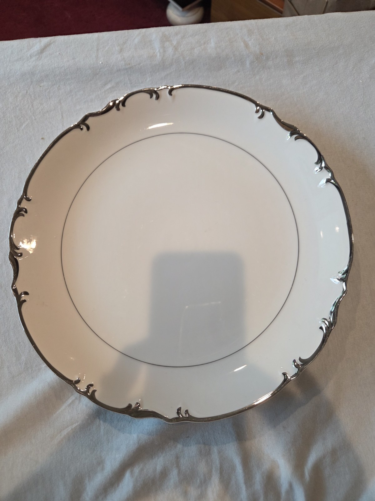 Mikasa Marlboro Premiere Platter/Chop Plate Fine China Japan Scalloped