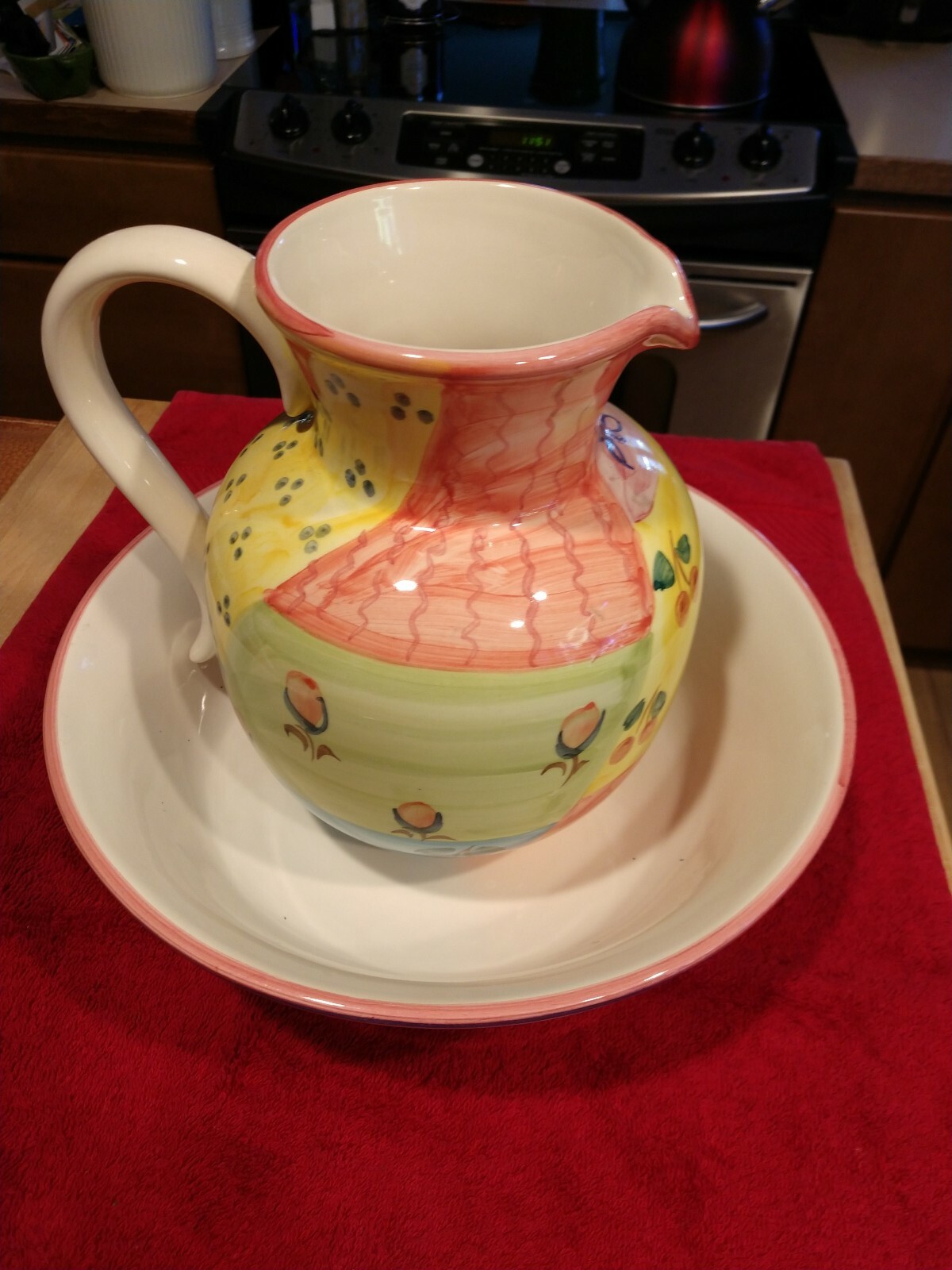 FAVANOL PORTUGAL MARTINIQUE WATER PITCHER AND BOWL PINK. FLORAL, FRUIT & BEES