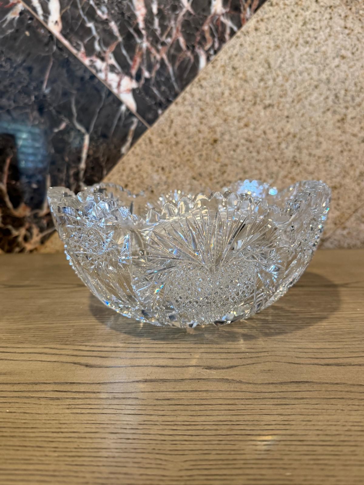 Vintage Heavy Cut Crystal Glass Round Serving Bowl Scalloped Edge 9″ x 4″