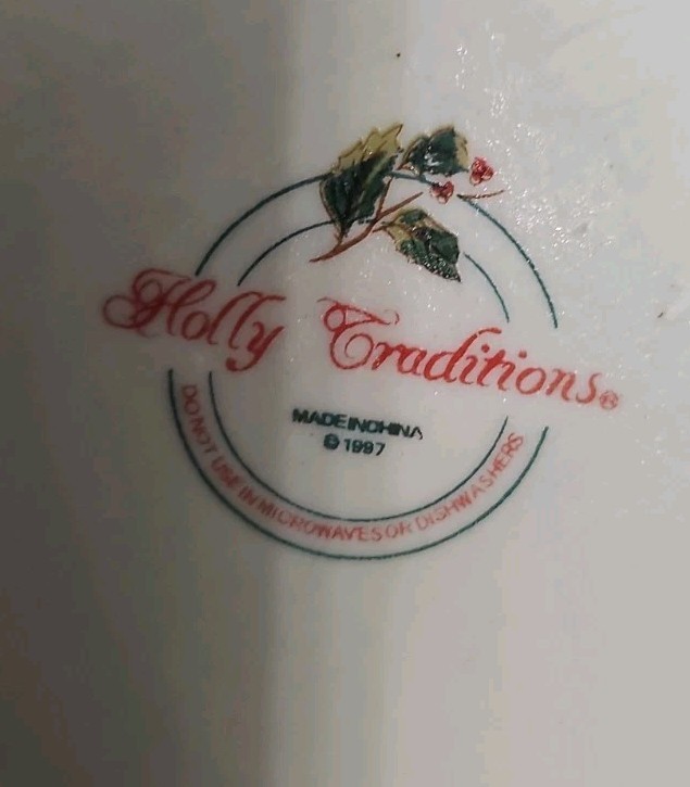 9inch vintage Holly Traditions Serving BOWL Christmas Berry Gold Trim 1997