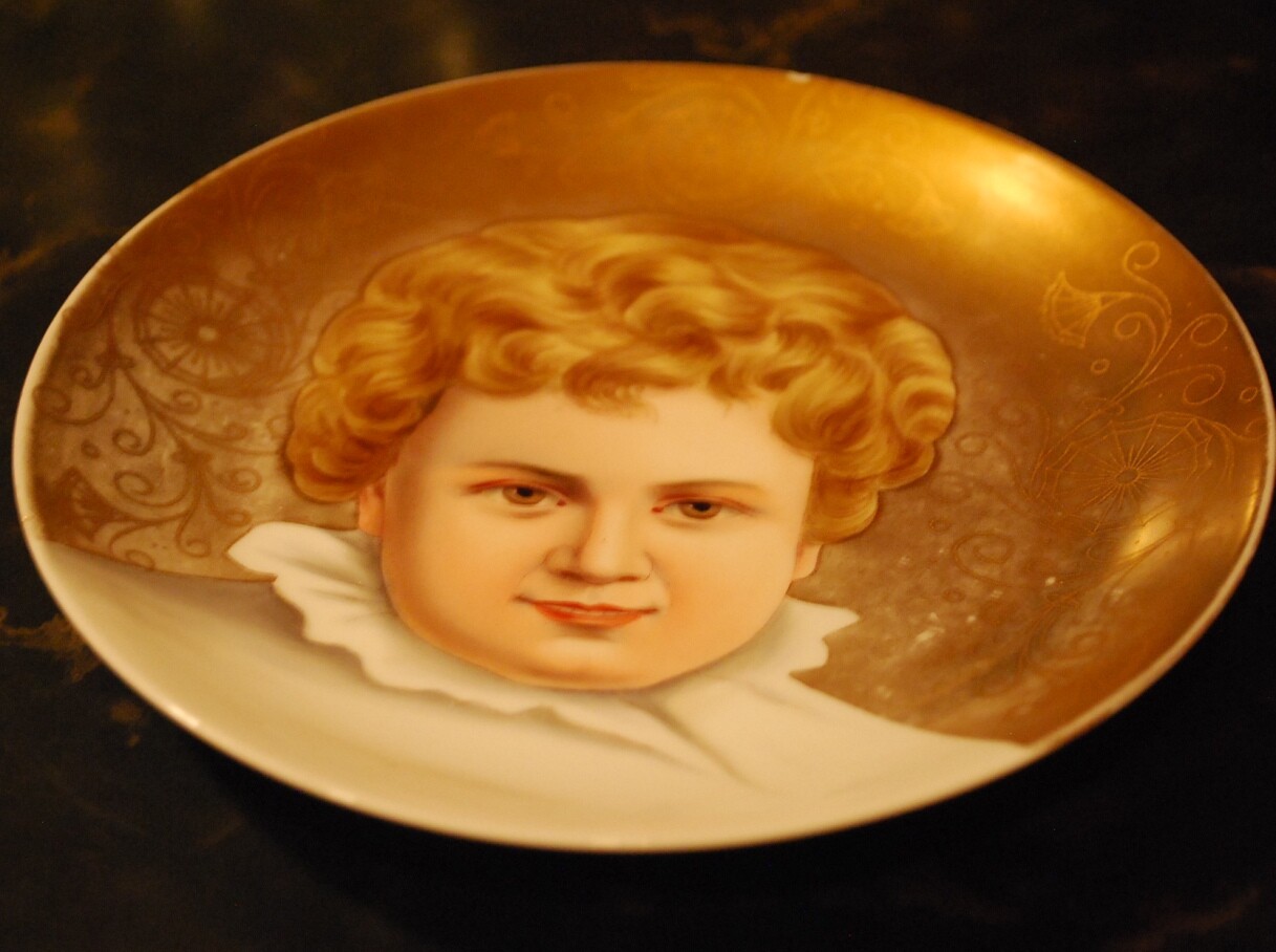 Antique Victorian HAND PAINTED PORTRAIT PLATE Blonde Child’s Face W Gold Gilt