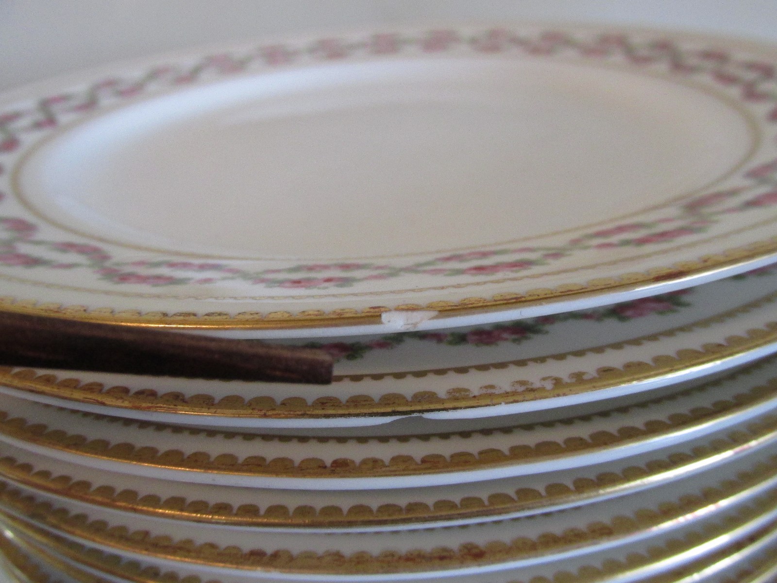 8 Antique English 9″ PLATES Pink ROSE GARLAND JE CALDWELL Phila Geo Jones & Sons