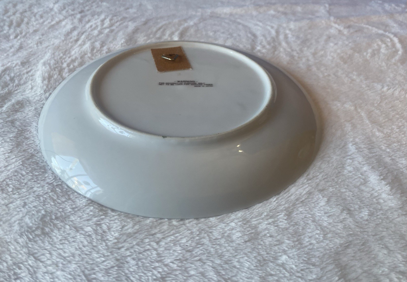 Japan Ceramic Round Decorative Plate 9 in White Pink Green Floral Glossy