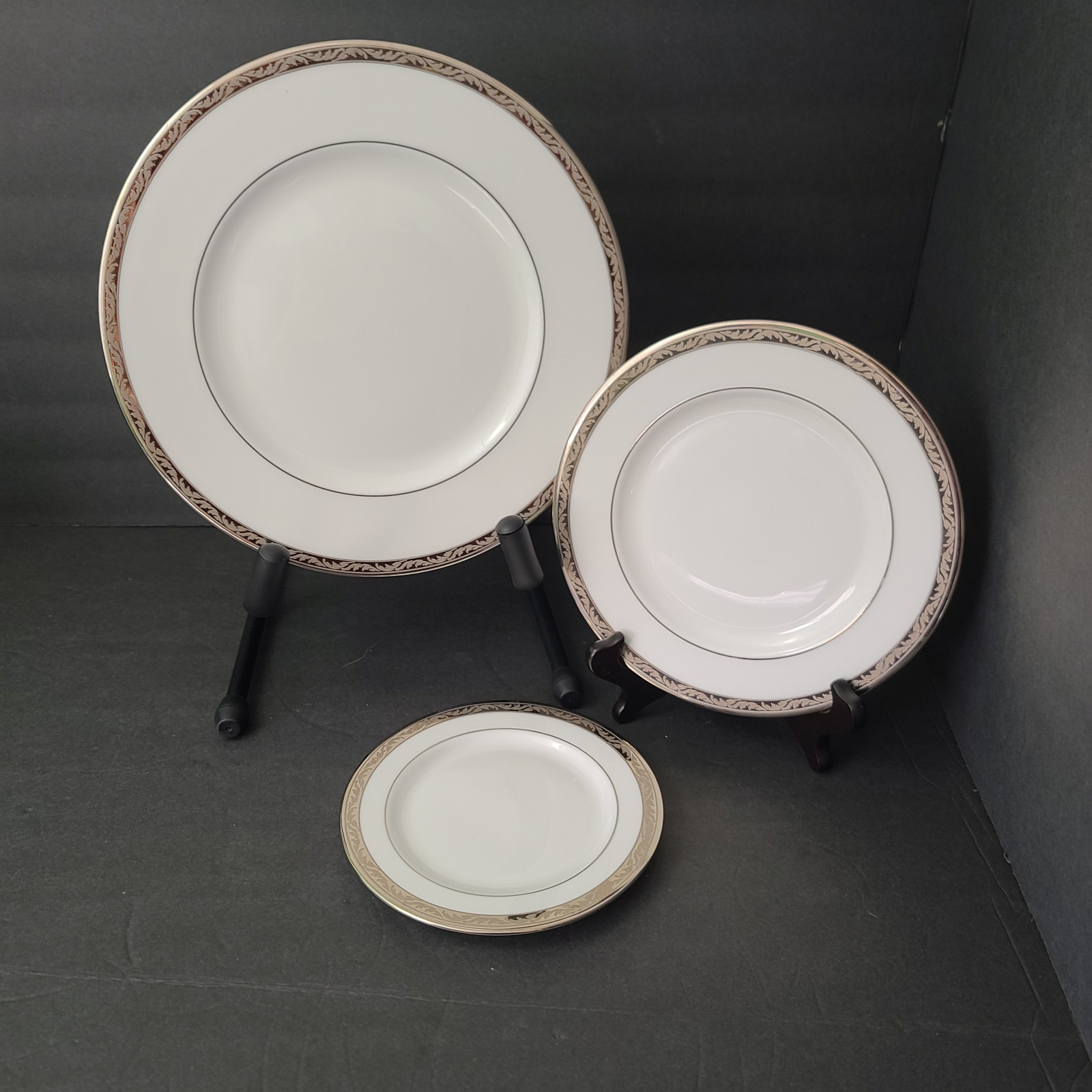 Lenox Landmark Platinum 2 Dinner 2 Salad &2 Bread Plates – Set of 6