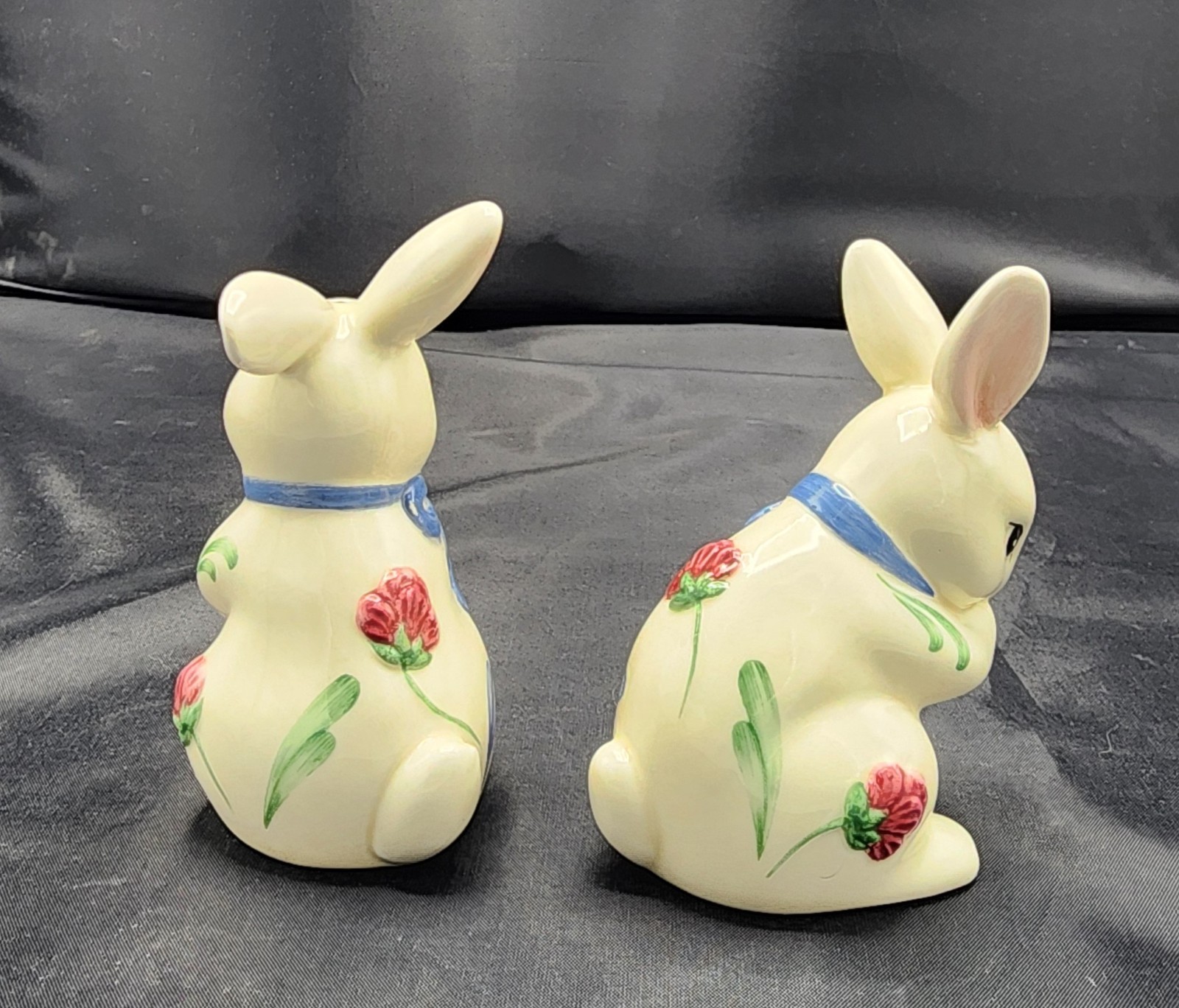 Lenox Poppies on Blue Salt and Pepper Shakers Bunnies Rabbits Easter