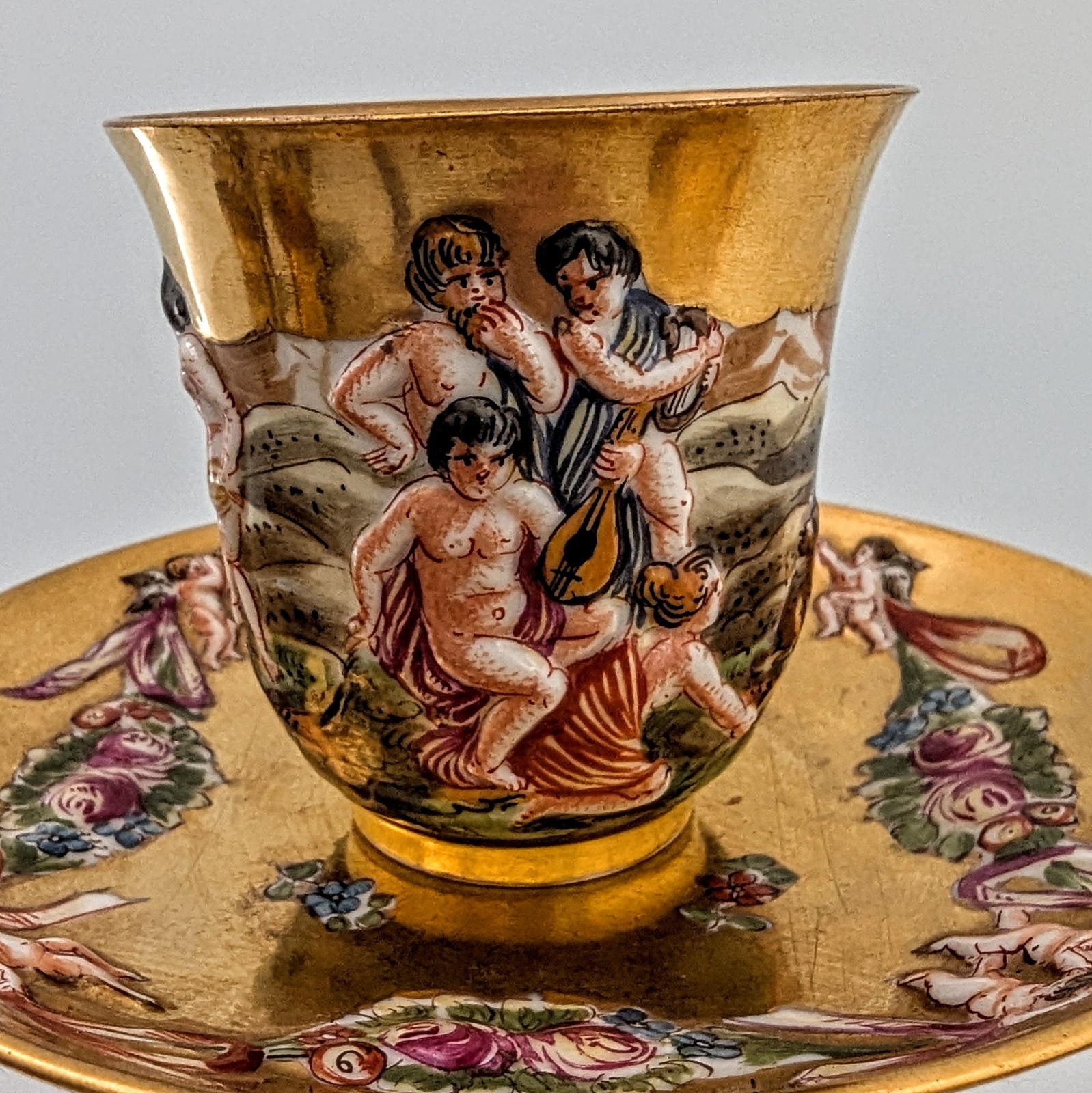 Antique 19th Century Gold Capodimonte Cherub Design Demitasse Cup Saucer N