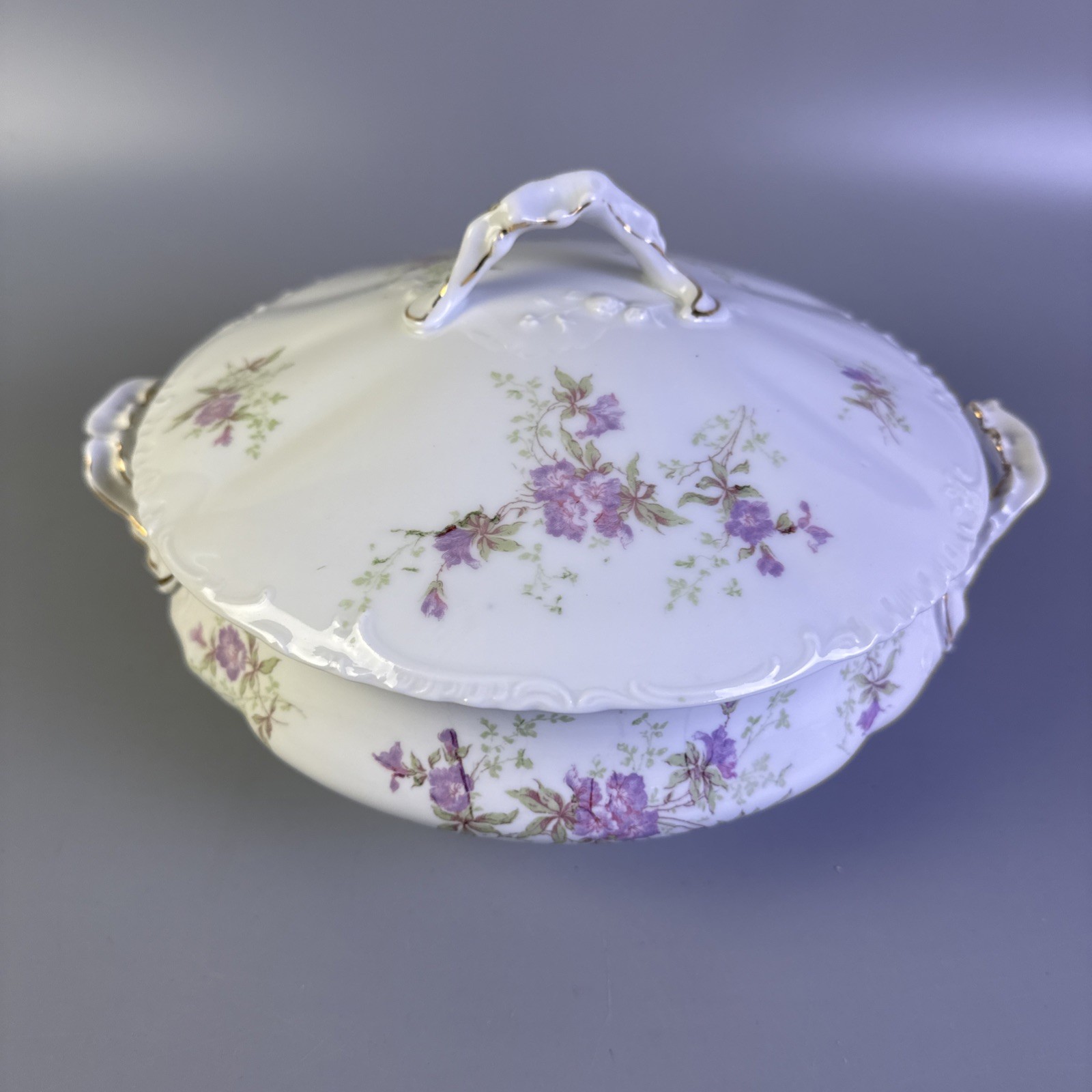 Austria Habsburg Purple Porcelain Covered Serving Tureen round 7.75 in diameter
