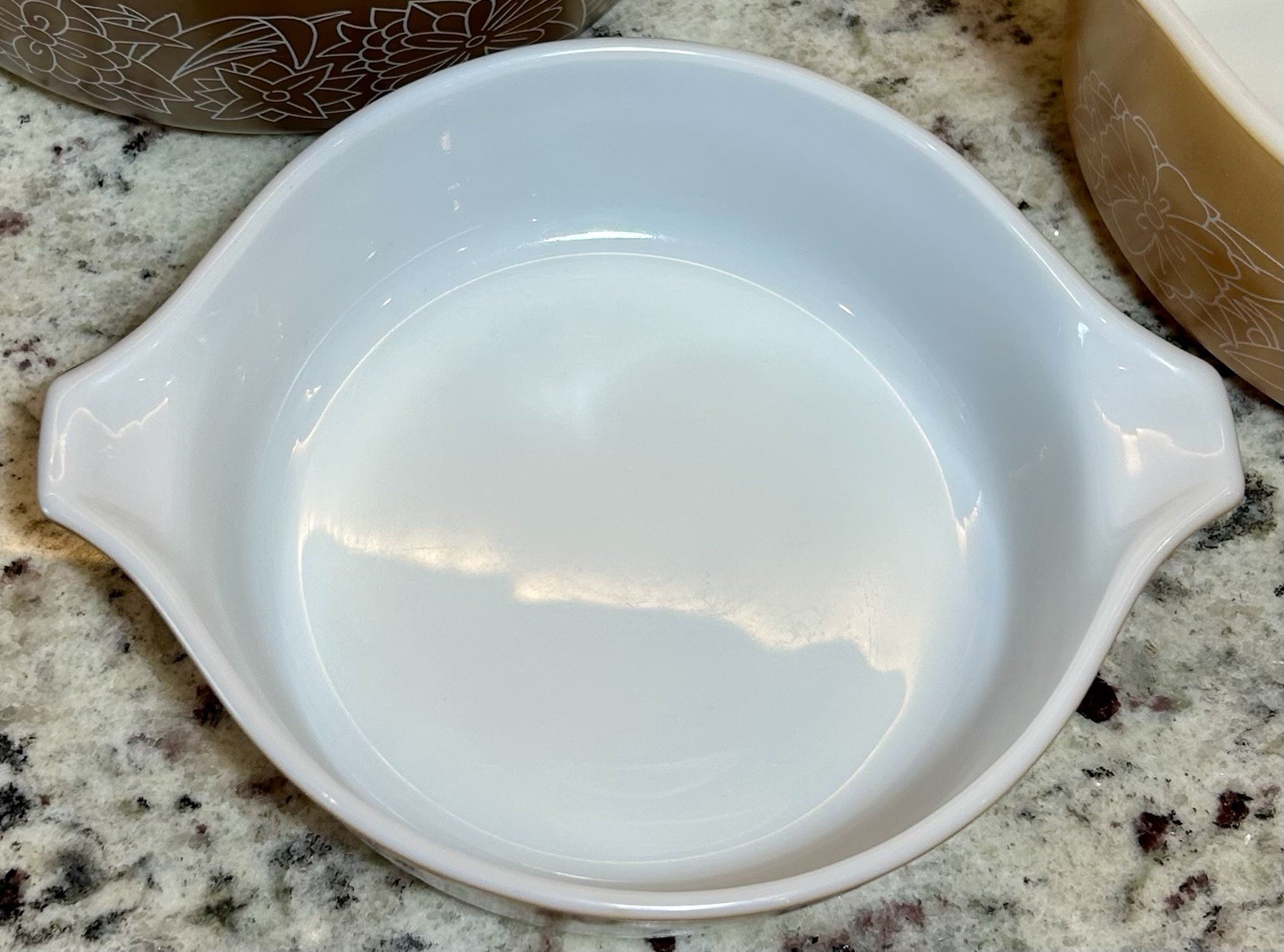 Set of 3 Pyrex Woodland Casserole Dish 475-B, 474-B, 473-B, w/Original Lids.