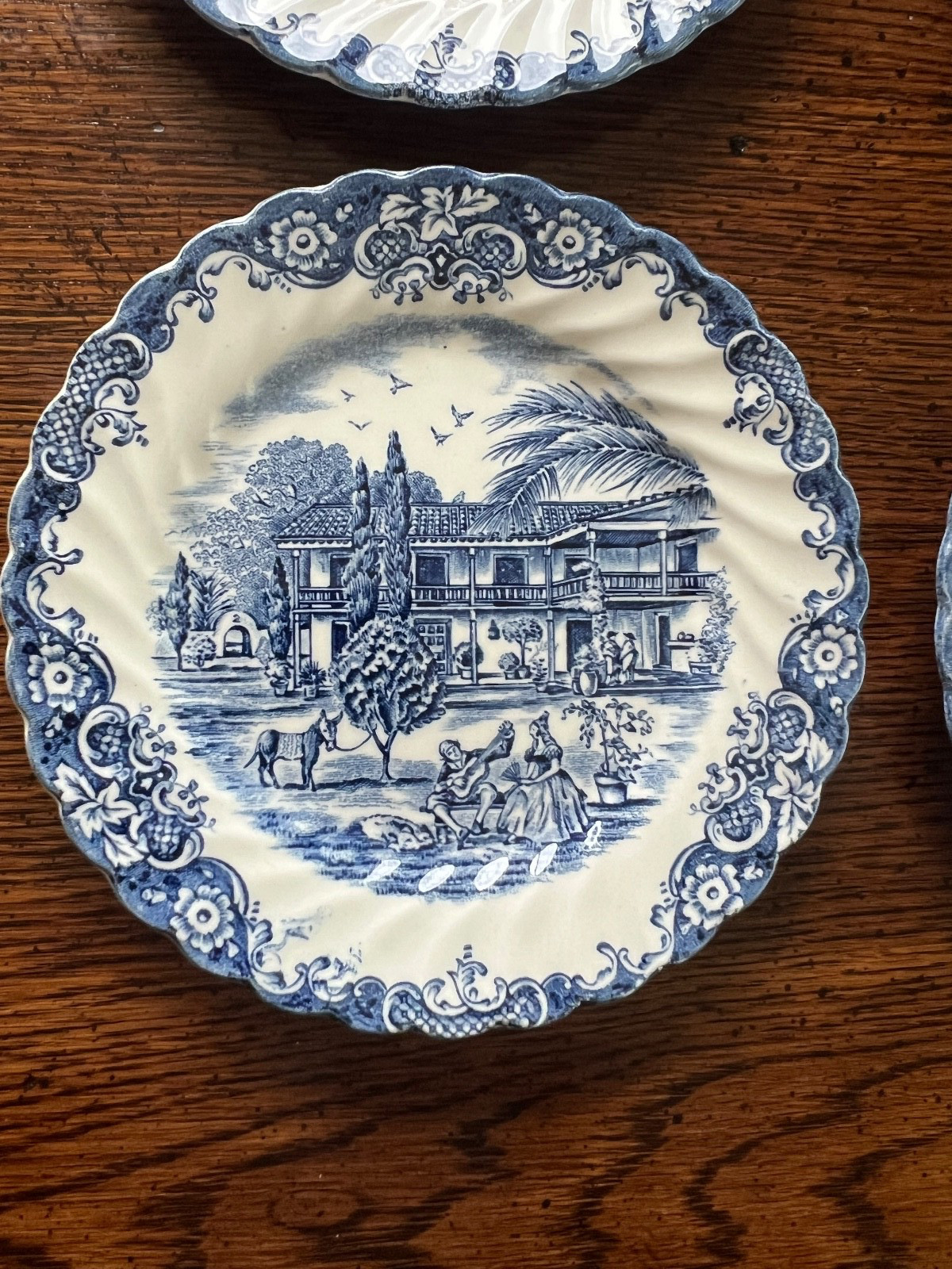Heritage Hall Blue Bread & Butter Plates Set 4
