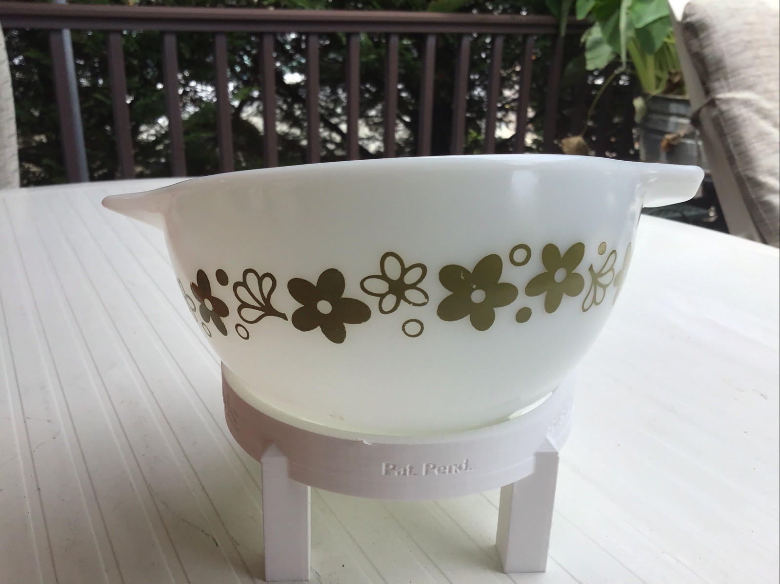 Vintage Pyrex Spring Blossom Green 441 Cinderella Mixing Bowl 1.5 PT Crazy Daisy