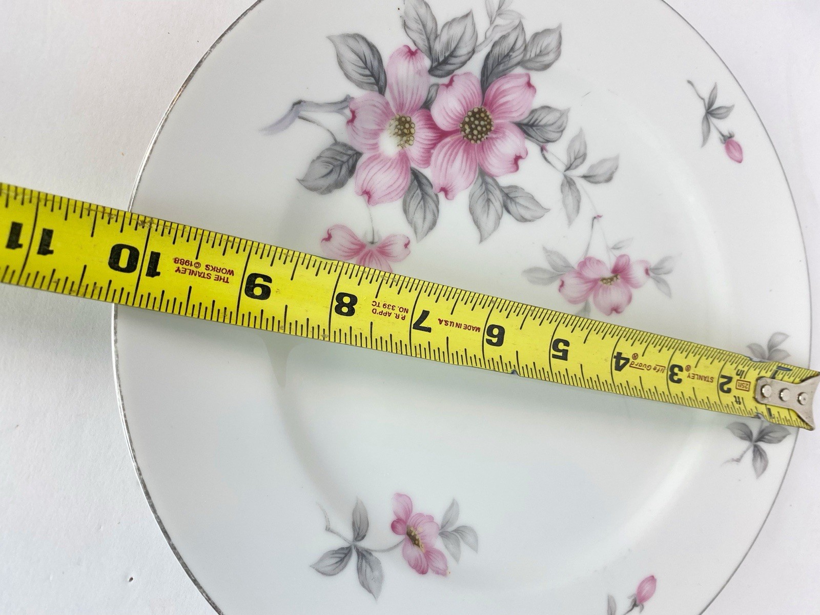 Harmony House “Dogwood” by Seyei Bone China Plates. Japan. Vtg.