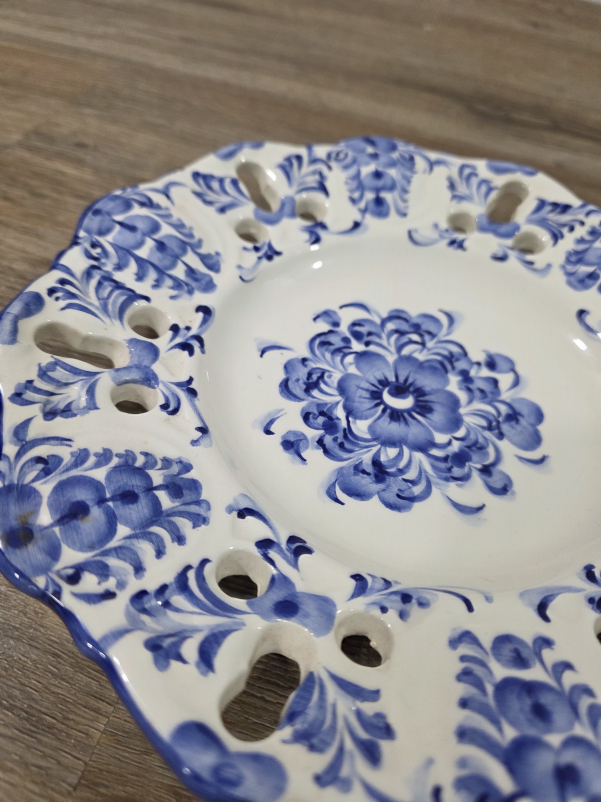 Vintage Vestal Portugal Reticulated Blue & White Decorative Wall Plate 9”
