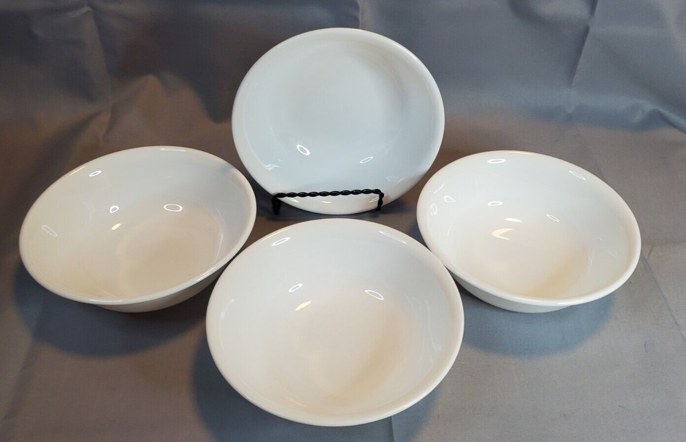 Corelle Winter Frost White Cereal or Soup Bowls 6.25 in. Set of 4 Vintage