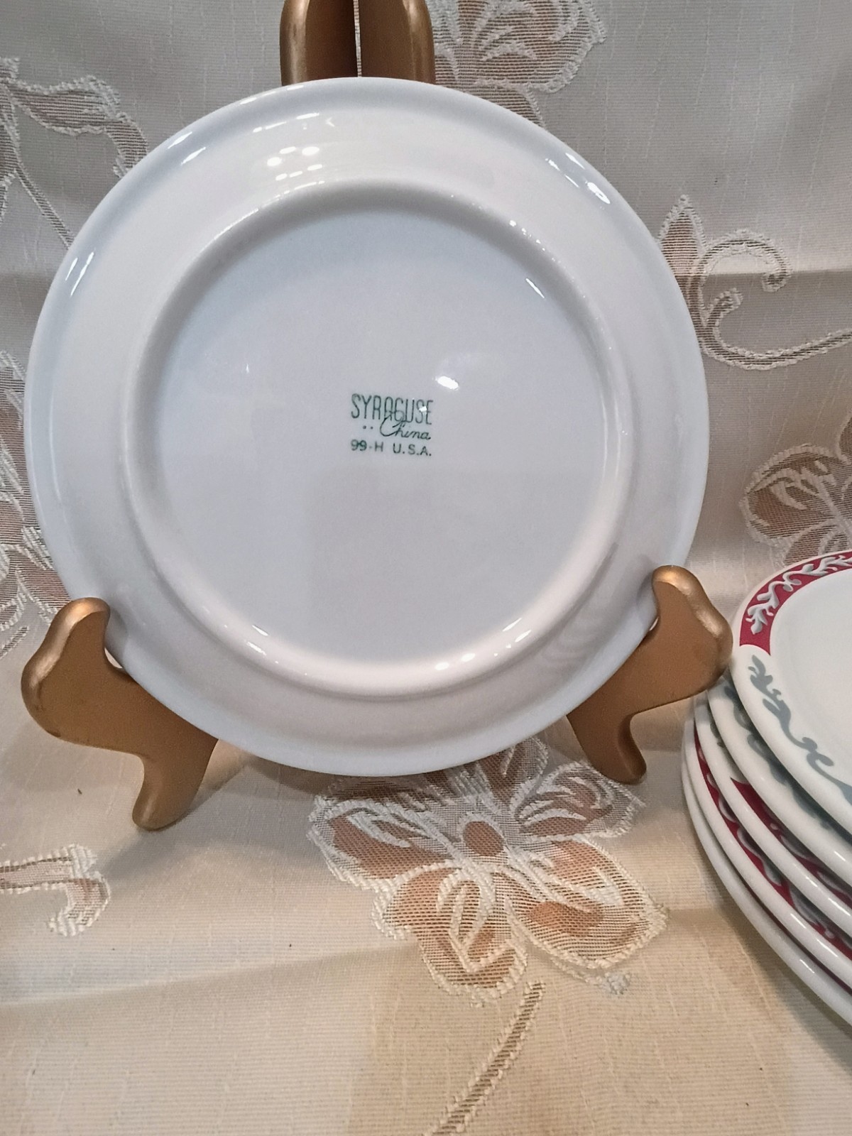 VTG Syracuse China Embassy Pattern White w/Red Border Dessert/Side Plates-Six PC