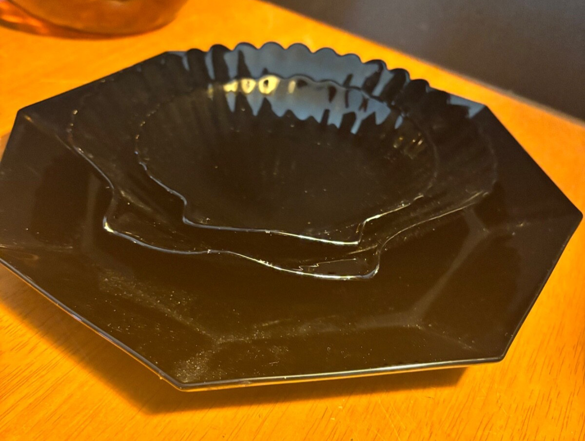 Arcoroc Coquillage Black Glass Serving Bowls Shell & Hexagon Shape, France